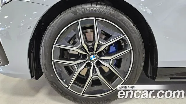 BMW 5 Series G60 — Фото автомобиля 5