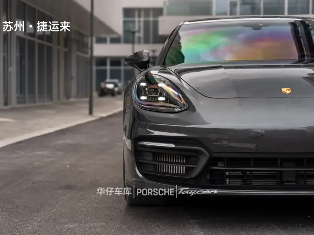 Porsche Panamera — Фото автомобиля 8
