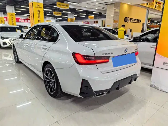 BMW 3 Series — Фото автомобиля 13