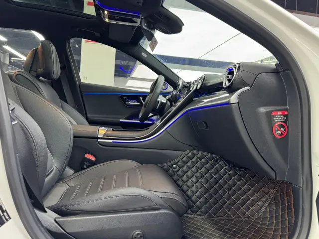 Mercedes-Benz C-Class — Фото автомобиля 7