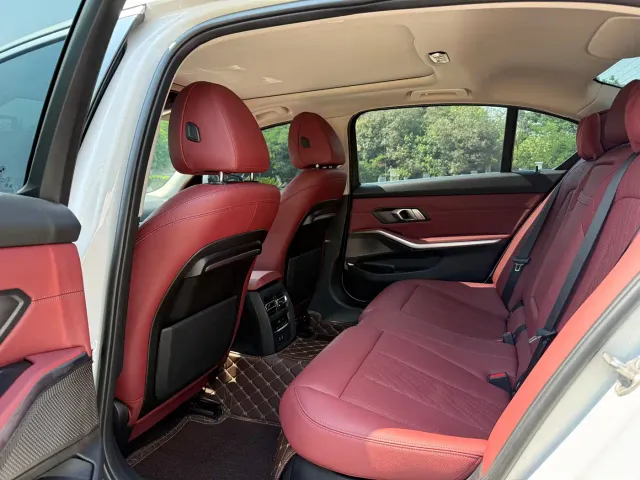 BMW 3 Series — Фото автомобиля 6