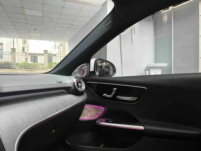 Mercedes-Benz C-Class — Фото автомобиля 8