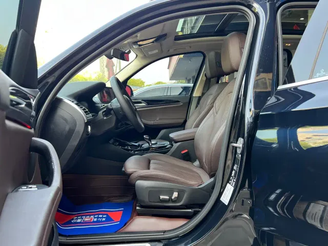 BMW X3 — Фото автомобиля 30