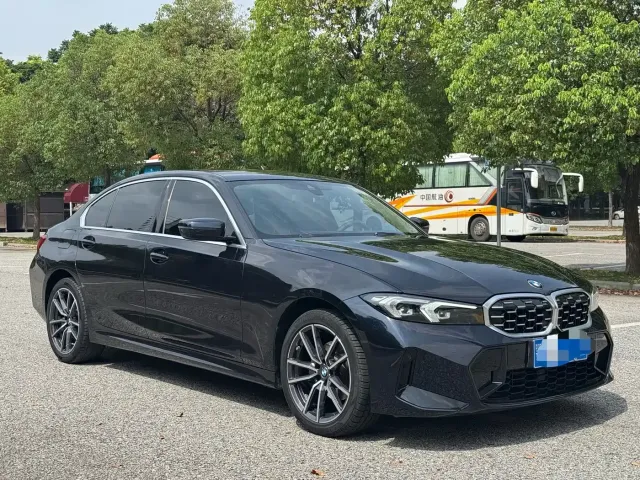 BMW BMW 3 Series 2023 325Li M Sport Package — Фото автомобиля 3