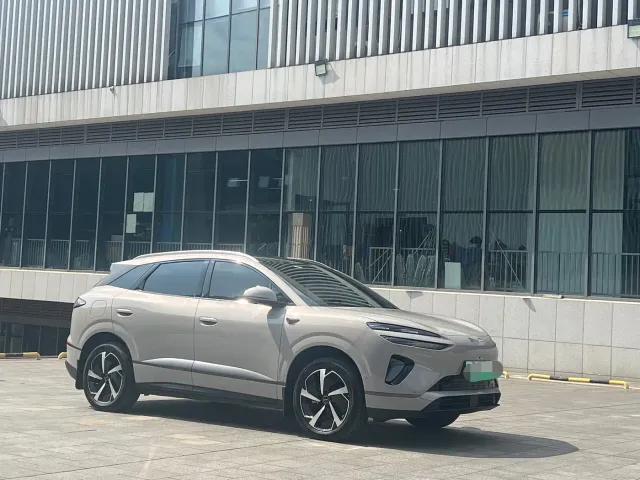 BYD Sealion 06 — Фото автомобиля 3
