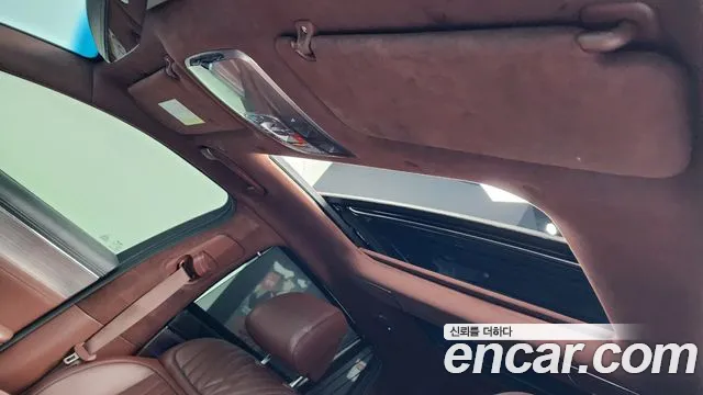 Genesis G90 — Фото автомобиля 30