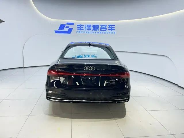 Audi A7L — Фото автомобиля 5