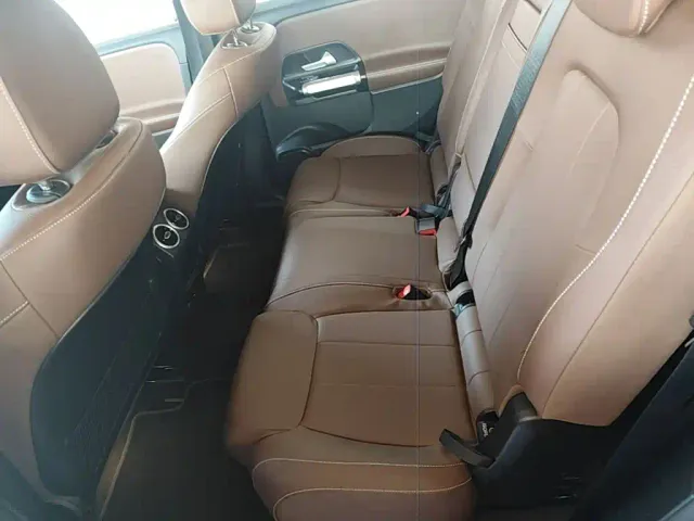 Mercedes-Benz GLB-Class — Фото автомобиля 16