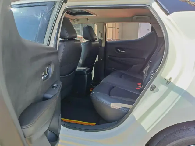 Nissan Bluebird — Фото автомобиля 16