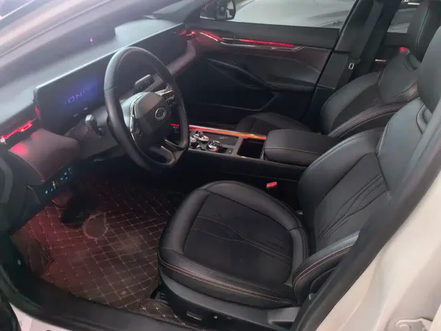 Ford Mondeo — Фото автомобиля 9