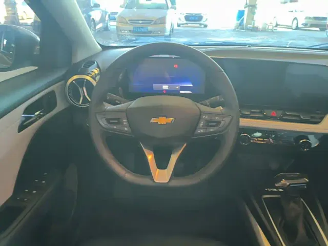 Chevrolet Monza — Фото автомобиля 10