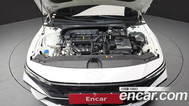 Hyundai Avante CN7 — Фото автомобиля 6
