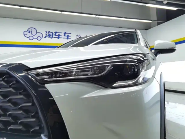 Toyota Corolla Cross — Фото автомобиля 5