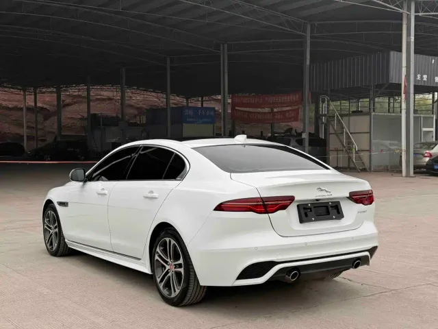 Jaguar XEL — Фото автомобиля 22