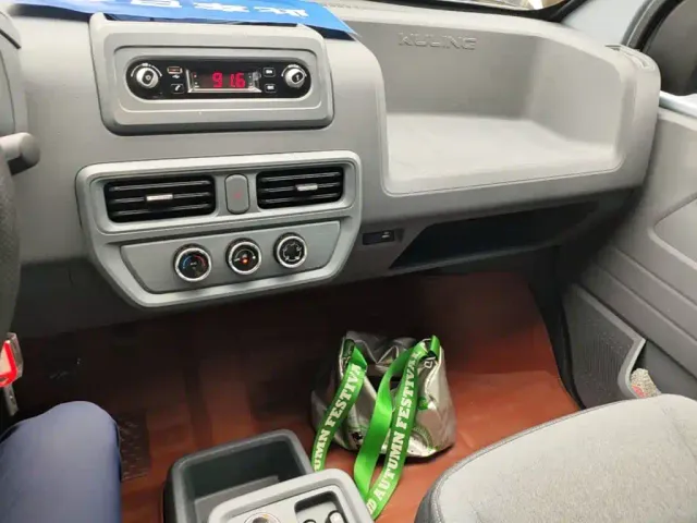 Wuling Yangguang — Фото автомобиля 12