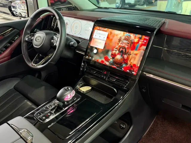 GAC Trumpchi E9 — Фото автомобиля 15