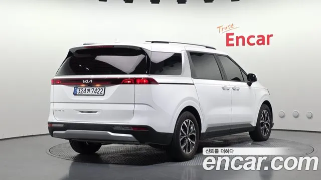Kia Canival Carnival 4 поколение Дизель 9 мест Prestige — Фото автомобиля 2