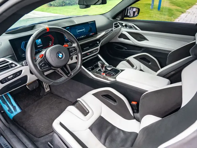 BMW M4 — Фото автомобиля 9