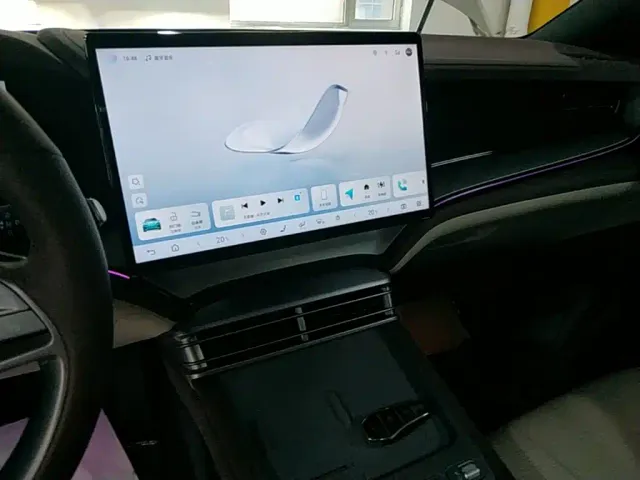 BYD Seal 07 DM-i — Фото автомобиля 12