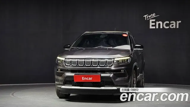 Jeep Compass — Фото автомобиля 3