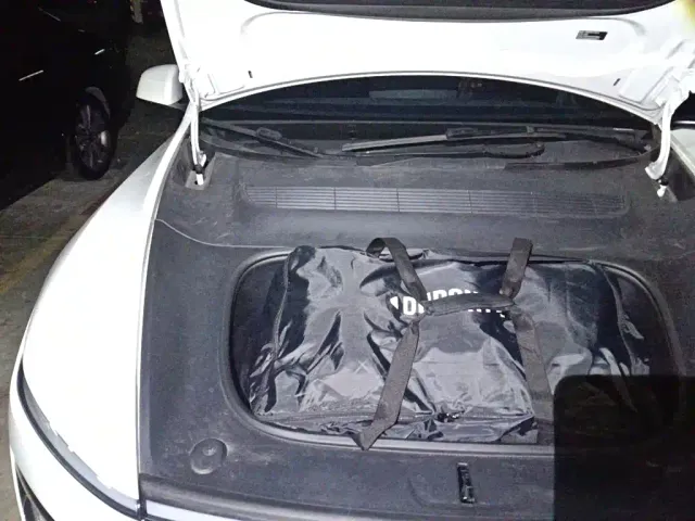 Tesla Model Y — Фото автомобиля 18
