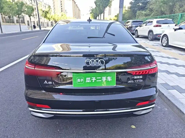 Audi A6L — Фото автомобиля 5
