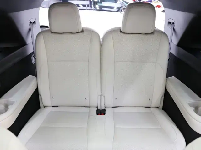 Li Auto L9 — Фото автомобиля 9