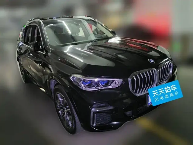 BMW X5 — Фото автомобиля 3