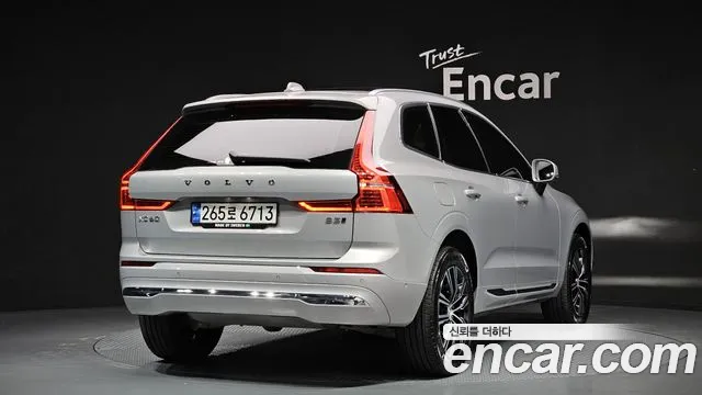 Вольво XC60 — Фото автомобиля 2