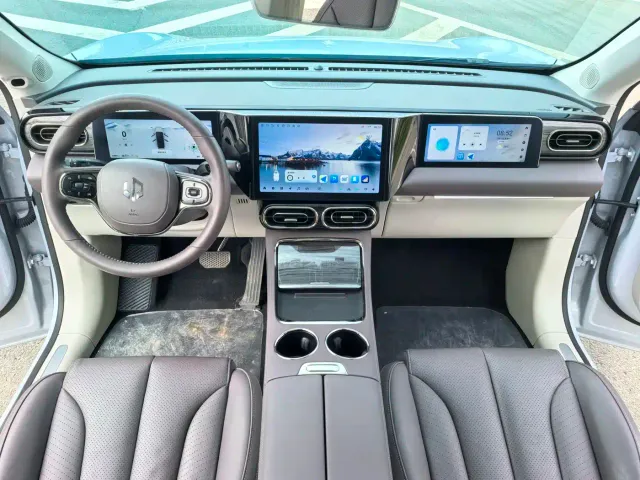 Leapmotor C11 — Фото автомобиля 7