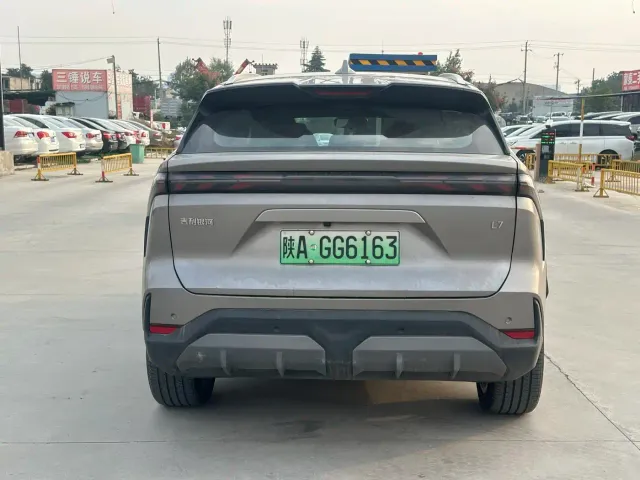 Geely Galaxy L7 — Фото автомобиля 10
