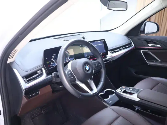 BMW X1 — Фото автомобиля 11