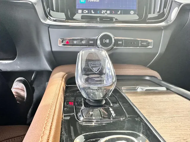 Volvo S90 — Фото автомобиля 6