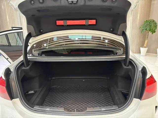 BMW 1 Series — Фото автомобиля 14