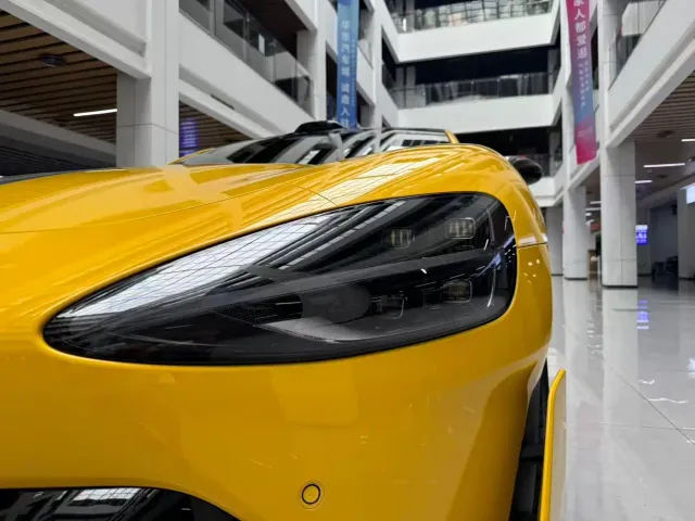 Xiaomi SU7 Ultra — Фото автомобиля 21