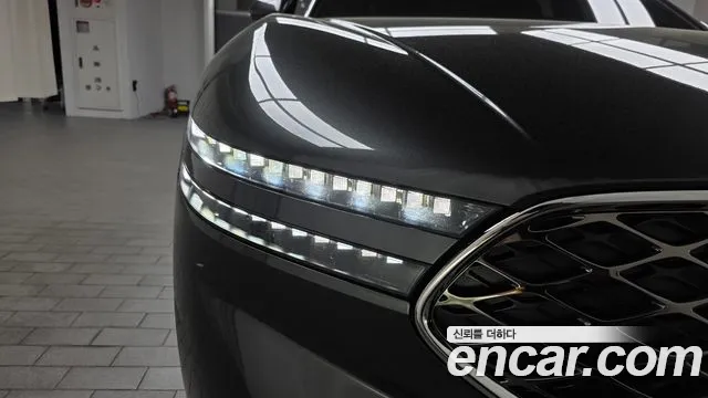 Genesis G90 Бензин 3.5 турбо AWD — Фото автомобиля 18
