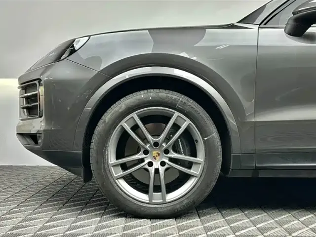 Porsche Cayenne — Фото автомобиля 7