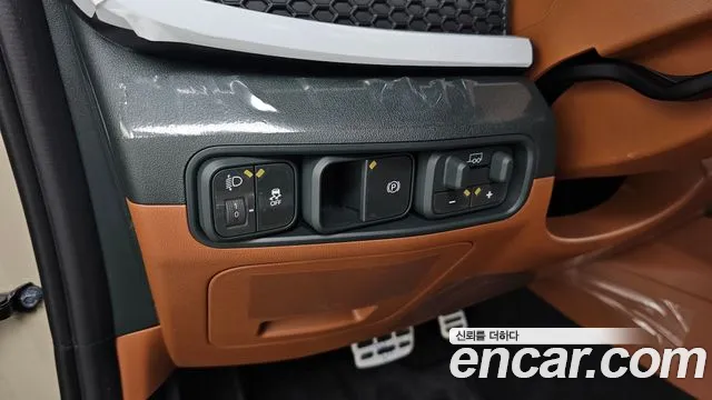 Kia Tasman Tasman 2.5T Бензин 4WD — Фото автомобиля 24