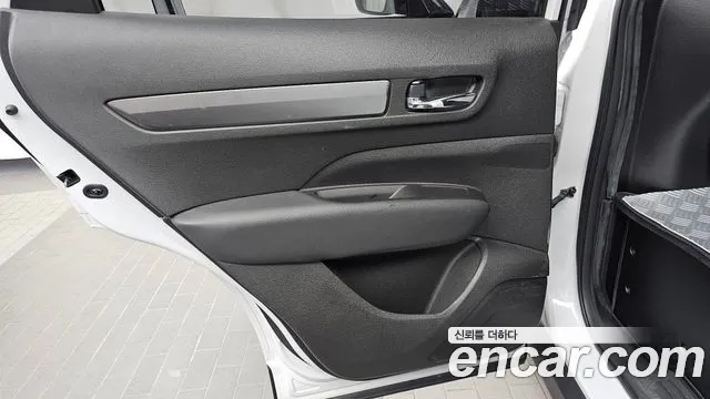 Renault-KoreaSamsung QM6 Новый QM6 Quest 2.0 LPe LE 2WD — Фото автомобиля 21