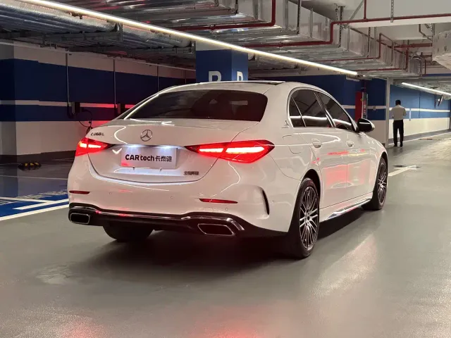 Mercedes-Benz C-Class — Фото автомобиля 4