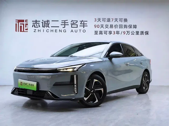 Фотография автомобиля — Geely Galaxy L6