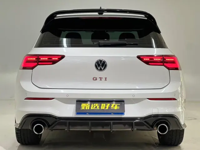 Volkswagen Golf GTI — Фото автомобиля 9
