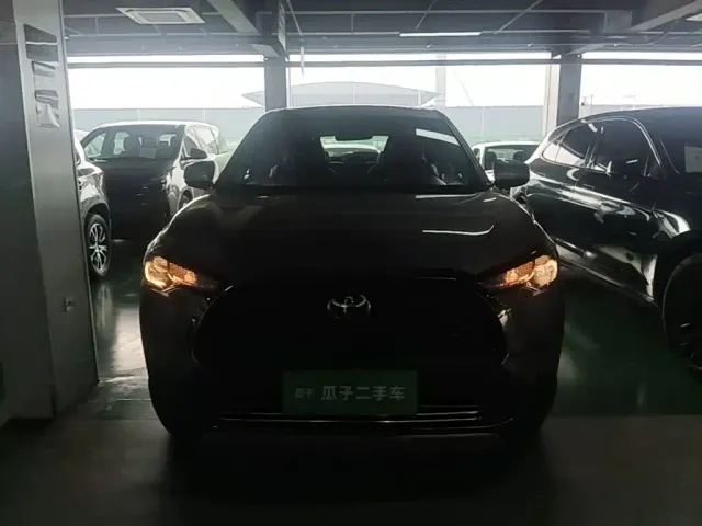 Toyota Corolla Cross — Фото автомобиля 2