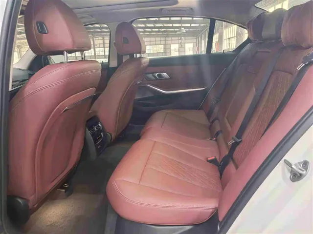 BMW 3 Series — Фото автомобиля 9