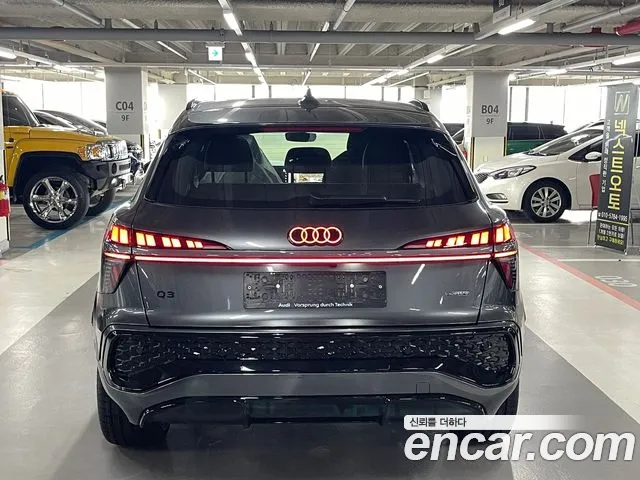 Audi Q3 TFSI quattro S Line Black Edition — Фото автомобиля 7