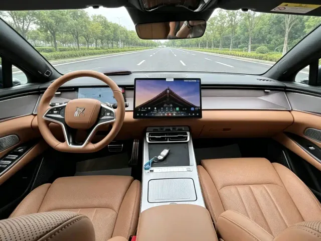 BYD Han L — Фото автомобиля 7