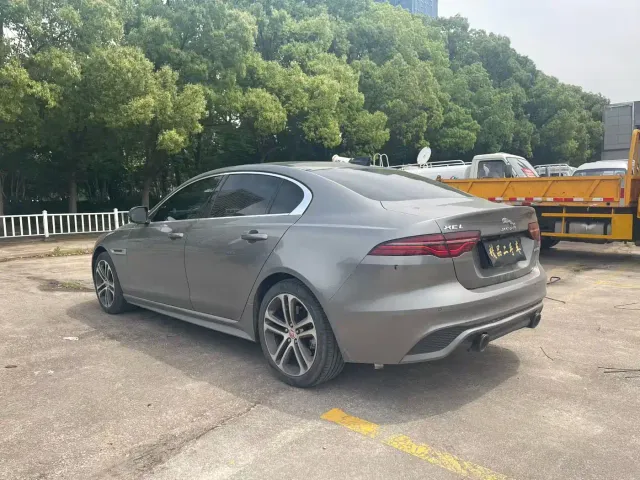Jaguar XEL — Фото автомобиля 9