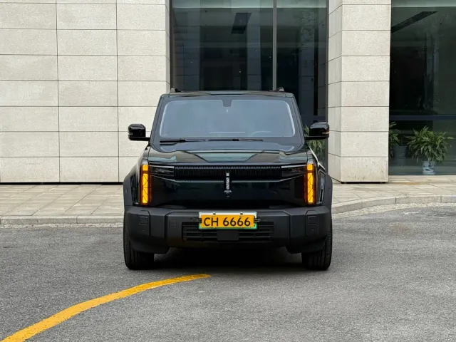 iCAR 03 — Фото автомобиля 2