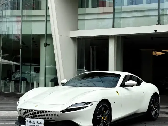 Фотография автомобиля — Ferrari Roma