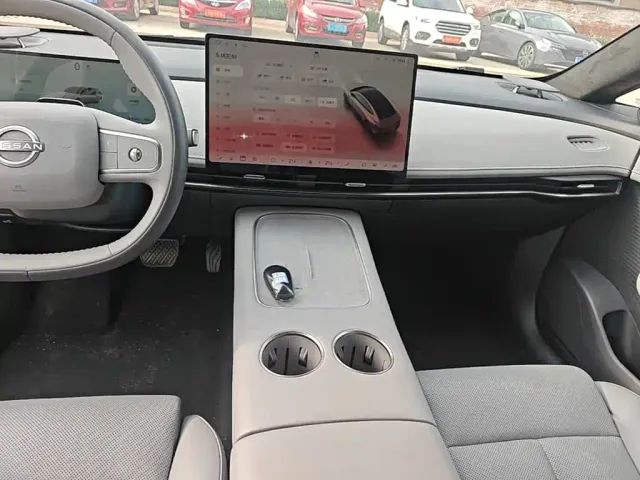 Nissan N7 — Фото автомобиля 12